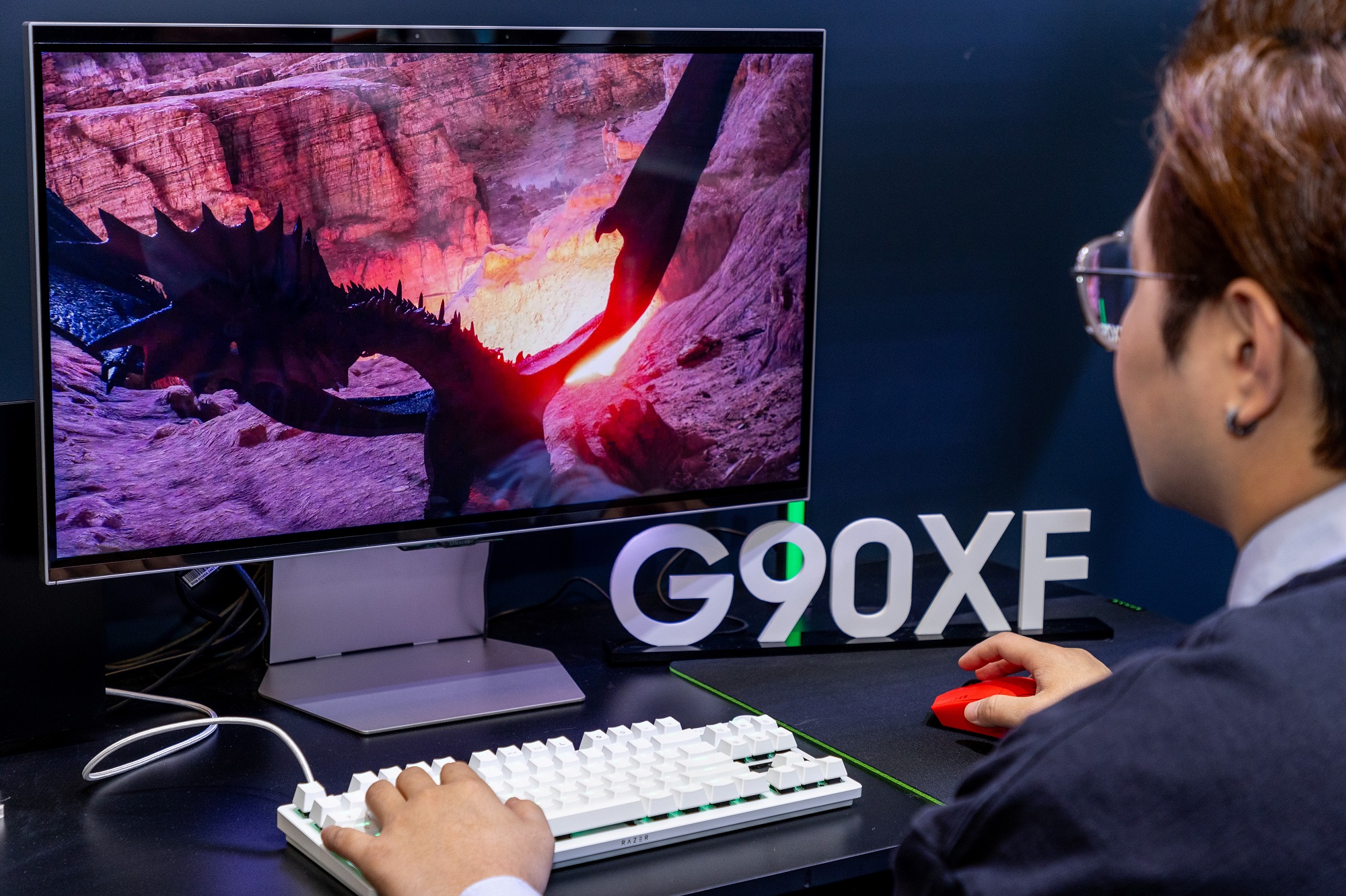 19体育下载三星3D电竞显示器G90XF惊艳亮相(图3)