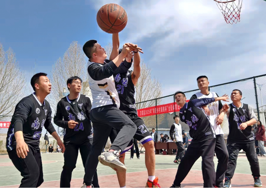 万荣县南张乡举办2025年农民体育大赛 为和美乡村添彩19体育登录(图1)